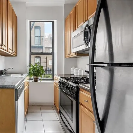 Image 5 - 7825 4th Avenue, New York, NY 11209, USA - Condo for sale