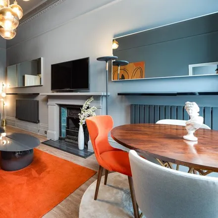Rent this 1 bed apartment on Park Grand Paddington Court in 27 Devonshire Terrace, London
