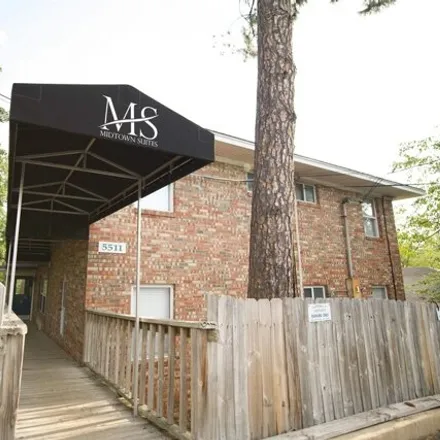 Buy this studio house on 5575 A Street in Little Rock, AR 72205