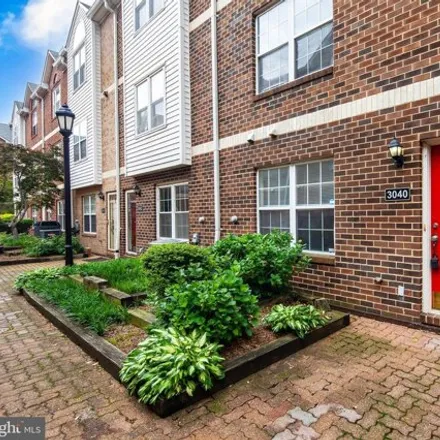 Rent this 3 bed house on Four Mile Run Trail in Arlington, VA 22305