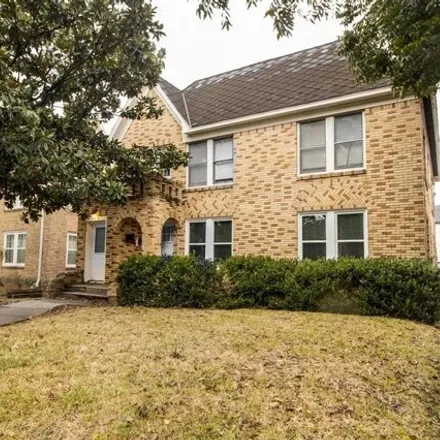 Image 4 - 1658 Castle Court, Houston, TX 77006, USA - House for rent