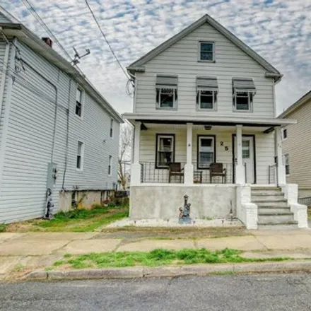 Buy this 4 bed house on 19 East Street in South River, NJ 08882
