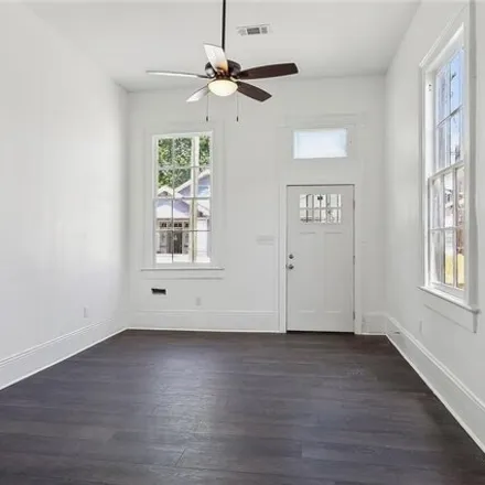 Image 2 - 934 North Rocheblave Street, New Orleans, LA 70119, USA - House for sale