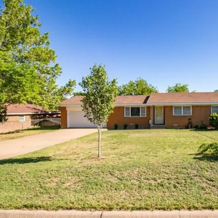 Buy this 3 bed house on 743 Rietman Avenue in Amarillo, TX 79108