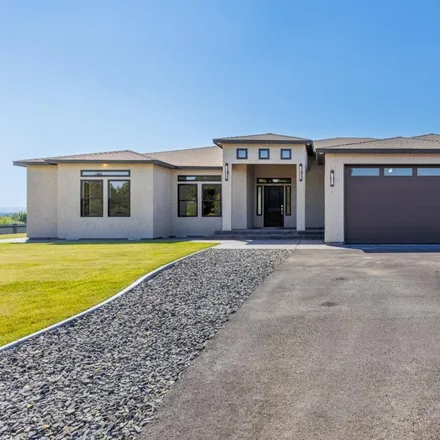 Buy this 5 bed house on 2606 Road 57 in Pasco, WA 99301