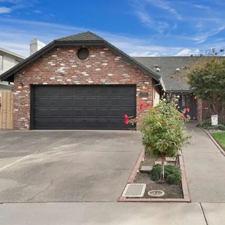 Buy this 4 bed house on 2976 White Oak Way in Lodi, CA 95242