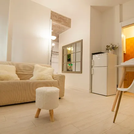 Image 2 - Vicolo del Guasto, 15, 37121 Verona VR, Italy - Apartment for rent