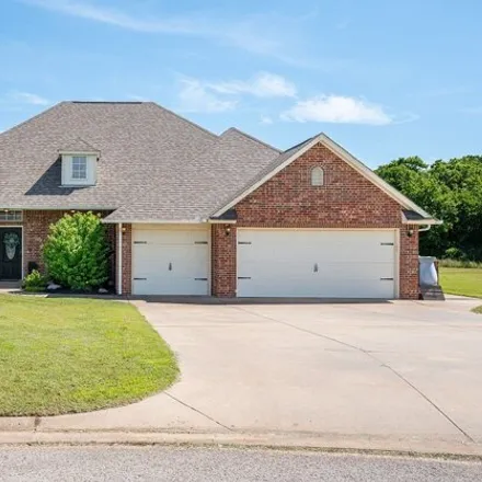 Buy this 4 bed house on 14699 Hillview Court in Choctaw, OK 73020