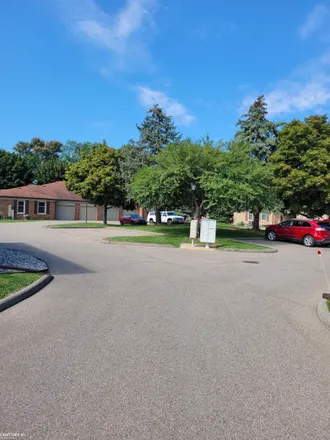 Image 4 - 14873 Melrose Court, Shelby Charter Township, MI 48315, USA - Condo for sale