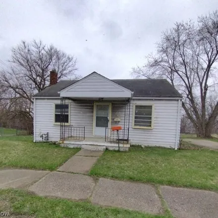Buy this 2 bed house on 1706 Homewood Avenue in Youngstown, OH 44502