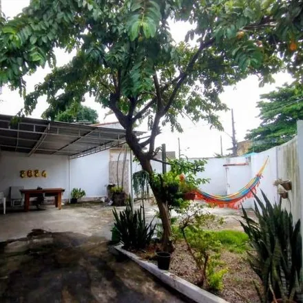 Rent this 2 bed house on Rua Rodrigues de Albuquerque in Irajá, Rio de Janeiro - RJ