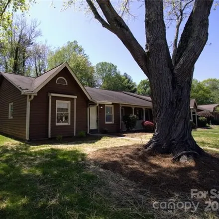Buy this 2 bed house on 563 Rockcliff Court in Winston-Salem, NC 27104