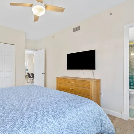 Image 5 - Sarasota, FL - Apartment for rent