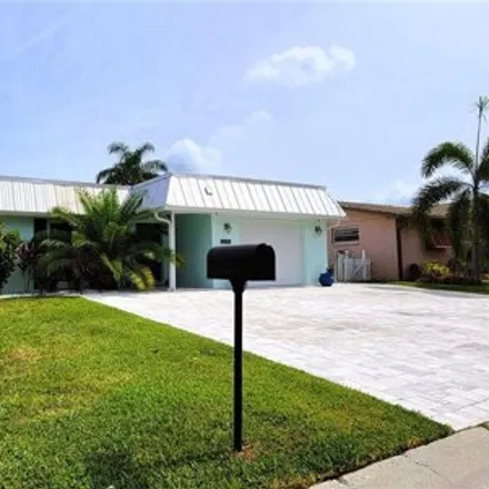 Buy this 3 bed house on 4401 Rudder Way in New Port Richey, Florida