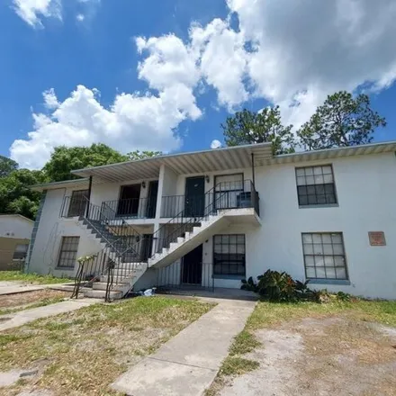 Rent this 2 bed apartment on 71 Deena Way in Polk County, FL 33880