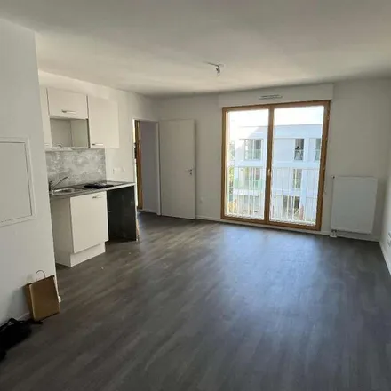 Rent this 2 bed apartment on 2 bis Boulevard Heurteloup in 37000 Tours, France