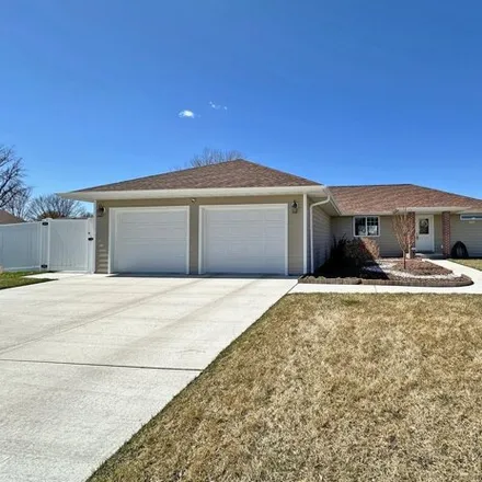 Image 2 - 110 S Bare Ave, North Platte, Nebraska, 69101 - House for sale