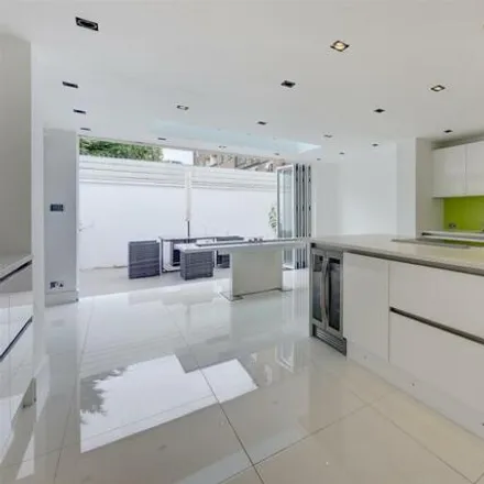Image 3 - 11 Lower Merton Rise, Primrose Hill, London, NW3 3SP, United Kingdom - Townhouse for sale