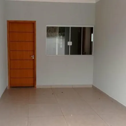 Rent this 2 bed house on Rua Panfilo Dal Col in Vila Pacífico I, Bauru - SP