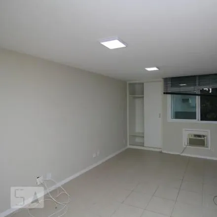 Rent this 1 bed apartment on Edifício Viva Lapa in Avenida Gomes Freire, Lapa