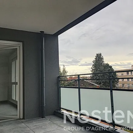 Rent this 2 bed apartment on 146 Avenue Franklin Roosevelt in 69500 Bron, France