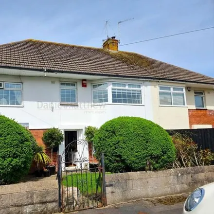 Buy this 5 bed duplex on Oakfield Road in Barry, CF62 8PR