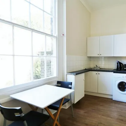 Image 3 - 65 Richmond Avenue, Angel, London, N1 0LX, United Kingdom - Apartment for rent