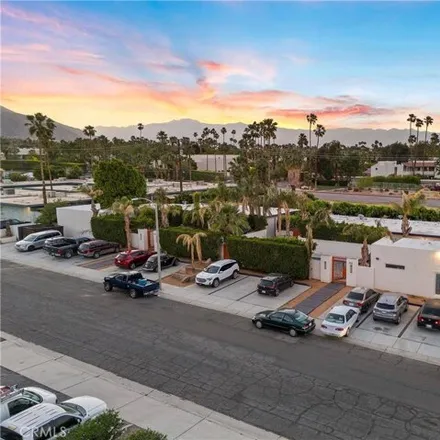 Buy this 21 bed house on 564 East Cottonwood Road in Palm Springs, CA 92262