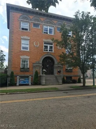 Rent this 1 bed apartment on 606 Court Avenue Southwest in Canton, OH 44702