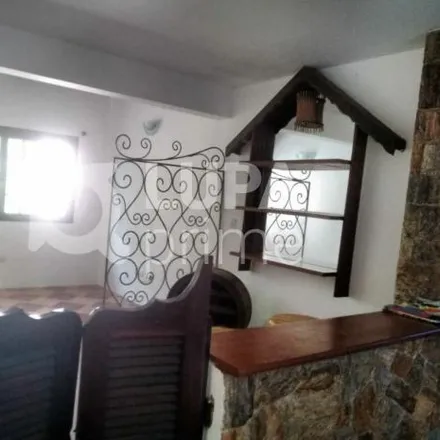 Buy this 2 bed house on Alameda das Gaivotas in Caraguatá, Mairiporã - SP