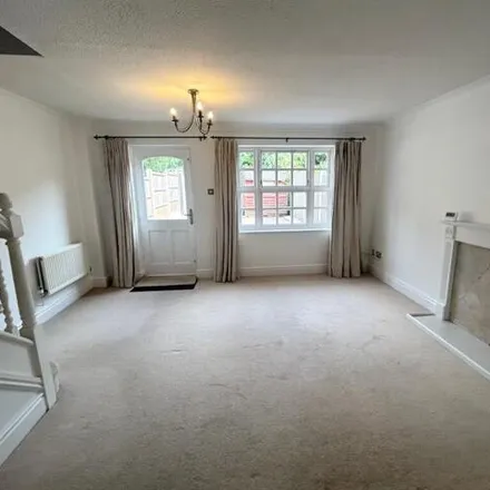 Image 5 - unnamed road, Bawtry, DN10 6RX, United Kingdom - Townhouse for rent