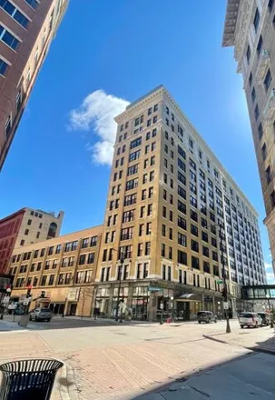 Rent this 2 bed condo on Lowry Building in Saint Paul Skyway, Saint Paul