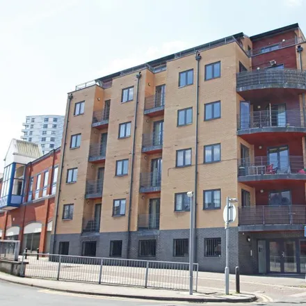 Rent this 1 bed apartment on The Chatham in 1-24 Weldale Street, Reading