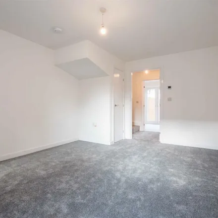 Rent this 3 bed apartment on 13 Broomfield Place in Coventry, CV5 6JF