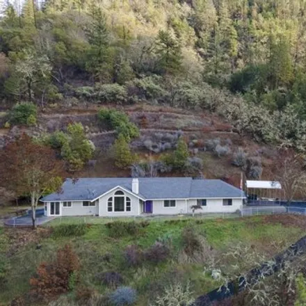 Image 3 - 1040 Wards Creek Rd, Rogue River, Oregon, 97537 - House for sale