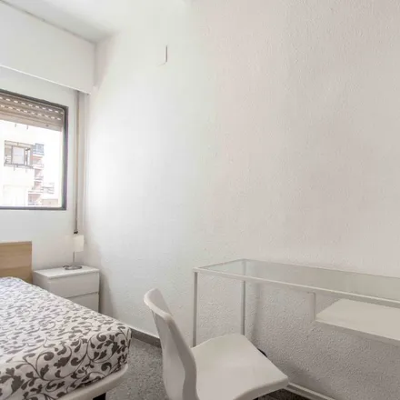 Image 3 - Carrer del Batxiller, 27, 46010 Valencia, Spain - Room for rent