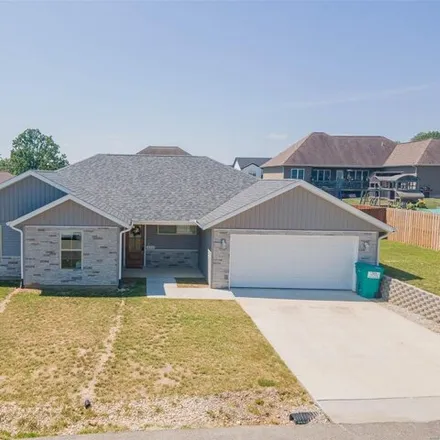 Buy this 3 bed house on 12334 Foxwood Ct in Rolla, Missouri