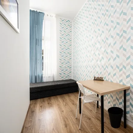 Rent this 6 bed room on Aleje Karola Marcinkowskiego 26 in 61-745 Poznań, Poland