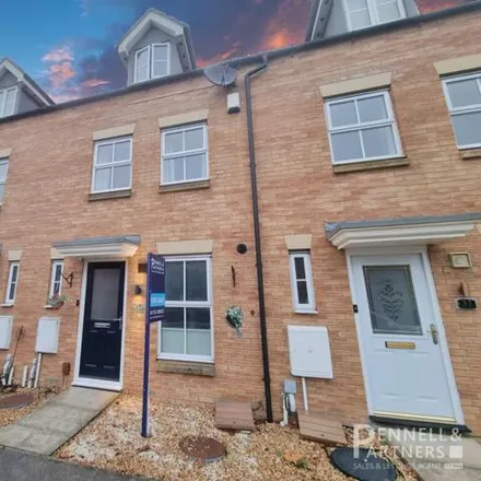 Buy this 3 bed townhouse on Candy Street in Peterborough, PE2 9RG