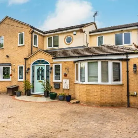 Buy this 5 bed house on School Lane in High Street, Swavesey