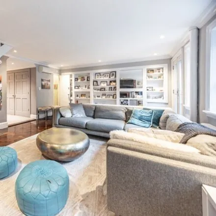 Image 3 - 248 East 32nd Street, New York, NY 10016, USA - Townhouse for sale