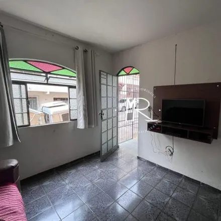 Buy this 3 bed house on Rua Antonio Maximiliano Amorim in Bela Vista, Manhuaçu - MG