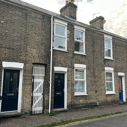 Rent this 3 bed townhouse on 21 Norfolk Terrace in Cambridge, CB1 2NG