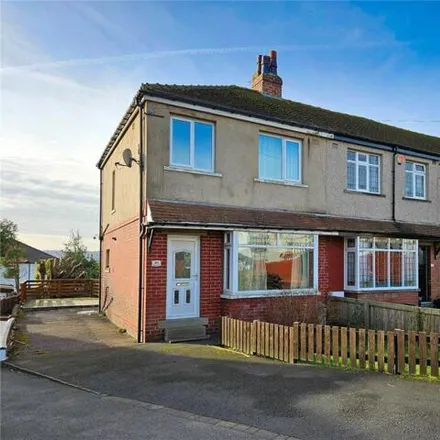 Buy this 3 bed townhouse on Pasture Road in Baildon, BD17 6QP
