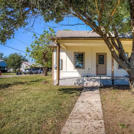 Buy this 3 bed house on Wolfe City Middle School in 409 Houston Street, Wolfe City