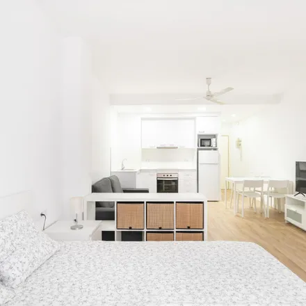 Rent this studio apartment on Carrer de Joaquín Costa in 64, 08001 Barcelona