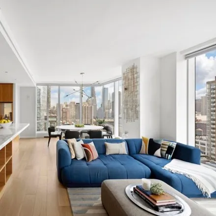 Image 4 - One West End, 1 West End Avenue, New York, NY 10023, USA - Condo for sale