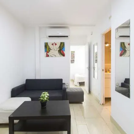 Image 6 - Parroquia de Santa Cristina, Paseo de Extremadura, 32, 28011 Madrid, Spain - Apartment for rent