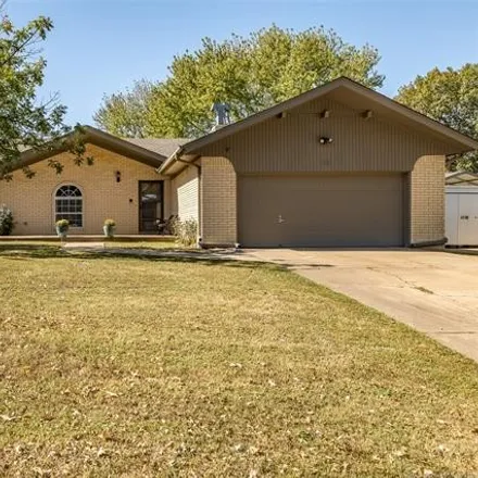 Image 1 - 120 Lakeview Drive, Mannford, OK 74044, USA - House for sale