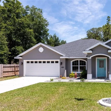 Buy this 3 bed house on 8739 Southeast 160th Place in Orange Blossom Hills, Marion County